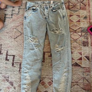 Super cute. Size 29. Boyfriend. Low waist.